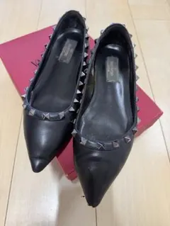 VALENTINO ロックスタッズ フラットシューズ 38のサムネイル