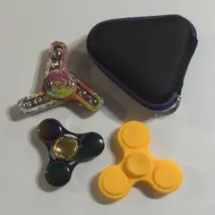 ハンドスピナー祭③)なんかすごい虹色でギラギラしたやつ - メルカリ