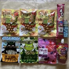 飛騨名物 鶏ちゃん豆 ・プチ・タラちゃん・グミ　お菓子まとめ　9点