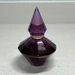 【超希少品】アンバサージュ ヴィクティム オードトワレ 30ml 杉本彩 超希少品】アンバサージュ ヴィクティム オードトワレ 30ml 杉本彩