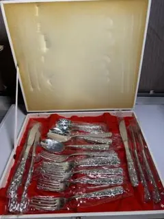 YUKIKO HANAI カトラリーセット 金仕上げ ステンレス - メルカリ
