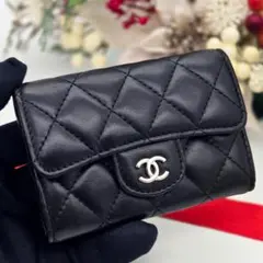 シャネル カードケース マトラッセ ラムスキン コンパクト ブラック A57