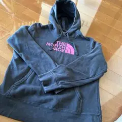 THE NORTH FACE パーカー ブラック ピンクロゴ