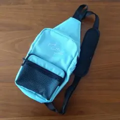 【美品】ピンクラテ　ボディバッグのサムネイル