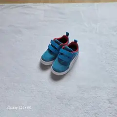 美品　Puma 　プーマ　キッズ　スニーカー 青 赤 ベルクロ