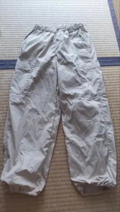 UNIQLO ベージュ ゴムウエスト パンツ 140サイズ