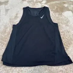 NIKE ブラック タンクトップ Mサイズ