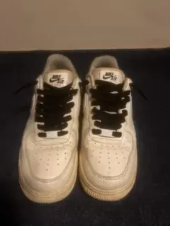 NIKE AIR FORCE 1 ローカット ホワイト ブラックのサムネイル