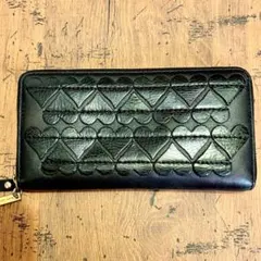 マークジェイコブス アップリケハート レザー ラウンドファスナー 長財布のサムネイル