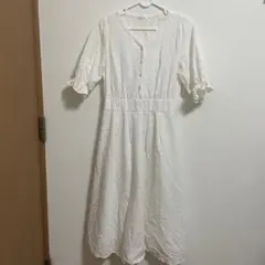 【Honeys】ホワイト ロングワンピース 半袖