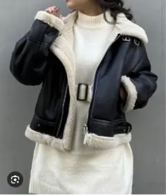 ムートンコート