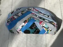 ✴︎黒猫柄/水色✴︎ラウンド型ファスナーポーチ