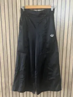 美品　アディダスオリジナルス　パンツ　Sサイズ ブラック　ワイドパンツ