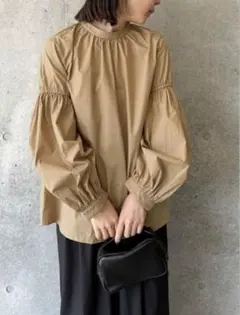 セレクトモカ❤︎ボリュームギャザースリーブブラウス⭐︎超美品！