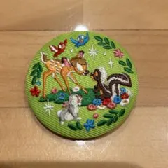 ディズニー刺繍缶バッジ　バンビ