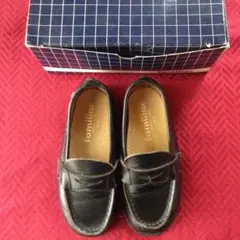 familiar 本革 16c 中古 ローファー 靴 ファミリアのサムネイル