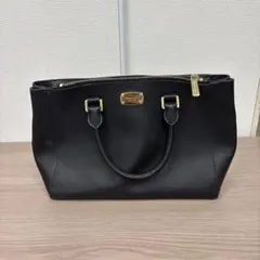 MICHAEL KORS黒のレザーバッグ ショルダーストラップ付き