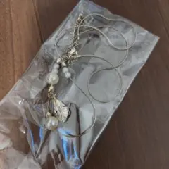 ゴールド リーフモチーフ ネックレス