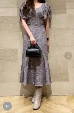 SNIDEL sustainableバリエプリントワンピース 紫 グレー