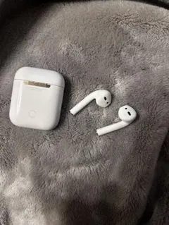 AirPods本体 ホワイト 充電ケース付き