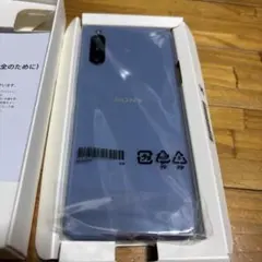 Sony Xperia 10 III Lite ラベンダー？ブルー？
