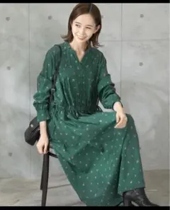 URBAN RESEARCH ROSSO ドットフラワーVネックワンピース