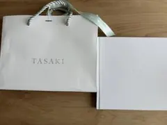 TASAKI ショッパーとブライダルカタログのサムネイル