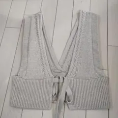 GU　ビスチェ　ニット