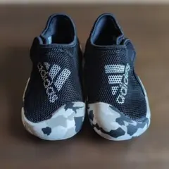 adidas アディダス キッズ スニーカー 黒 迷彩 子供靴