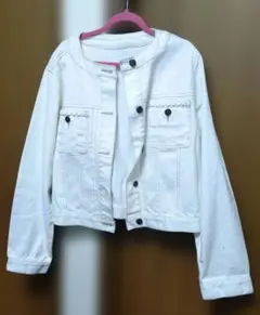 axes femme ホワイト デニムジャケット ノーカラーのサムネイル
