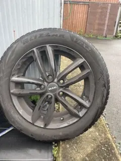 ディフェンダー用 255/60R20 ピレリー冬タイヤMAKホイール4本セット