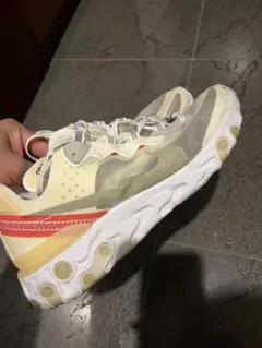 NIKE REACT ELEMENT87 初期カラー