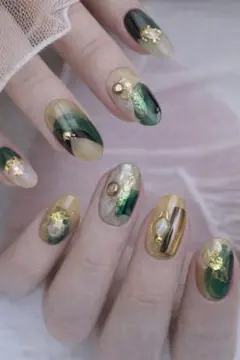 ネイルチップ　ニュアンス　フラッシュ　ハート　ぷっくり