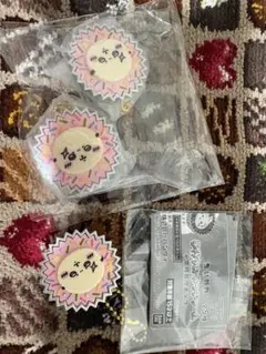 ちいかわ　らっこ手作りおやつチャーム