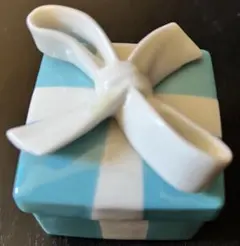 Tiffany & Co. ティファニー ミニ ブルー ボウ アクセサリーケースのサムネイル