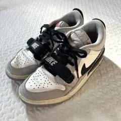 週末限定値下げ！NIKE AIR JORDAN LEGACY 312 LOW