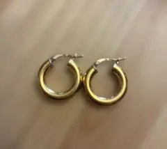 ボッテガヴェネタ　ゴールド フープピアス 両耳用のサムネイル