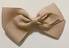 ベージュリボンとハート型ビーズ5点セット　まとめ売り　可愛い　激安