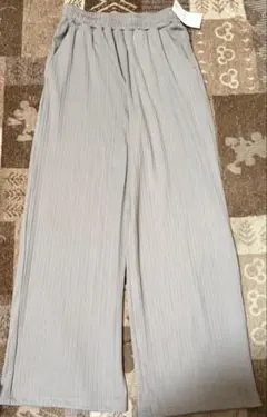 【9月20日までの出品】新品タグ付きHoneys CINEMA CLUB パンツ