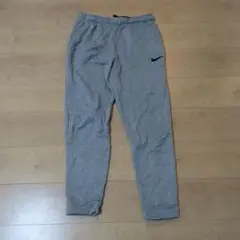 Nike グレー ジョガーパンツ