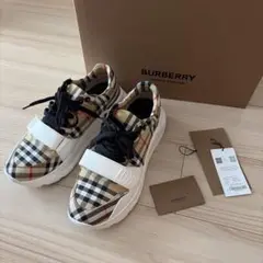 Burberry バーバリー　スニーカー　ヴィンテージチェック柄　UK7のサムネイル