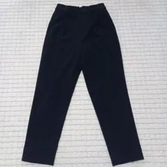 INDIVI 黒 スラックス　05 テーパードパンツ　美品