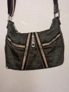 【激レア美品】GIVENCHY ショルダーバッグ カーキのサムネイル