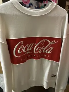 トミーヒルフィガー×コカコーラ デカロゴ 刺繍 トレーナー