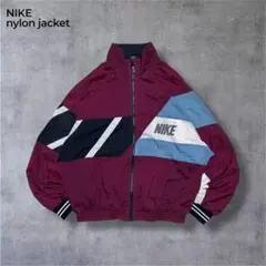 ワイン色ナイロンジャケット