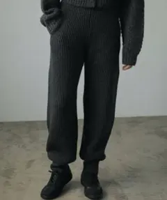 anuke カジュアルパンツ