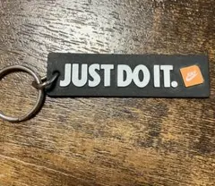 NIKE キーホルダーのサムネイル