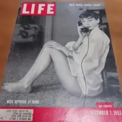 1953年12月7日発行・オードリーヘップバーン（表紙）雑誌 LIFE ライフ LIFE誌 1953年12月7日号 古書 洋書 美品 オードリー・ヘプバーン