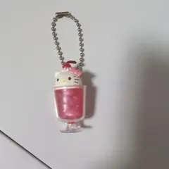 サンリオカフェ ミニチュアチャーム ハローキティ クリームソーダ　キティちゃん
