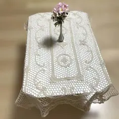 テーブルクロス　ベージュ レース　花模様